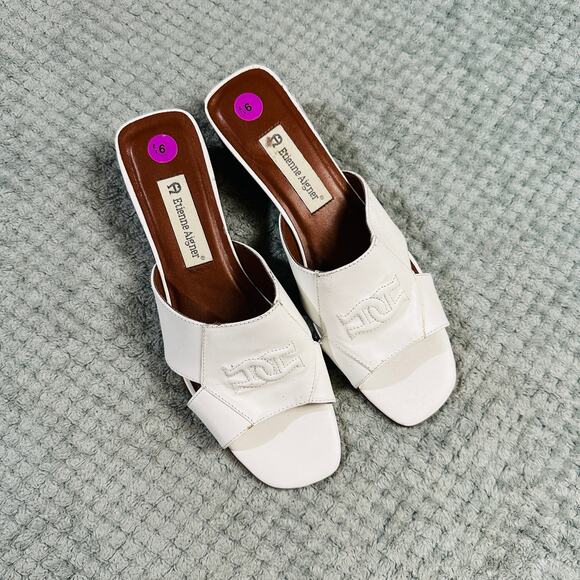 Vintage 90s Etienne Aigner White Peep Toe Leather Kitten Heel Sandal 9.5 - Picture 1 of 5